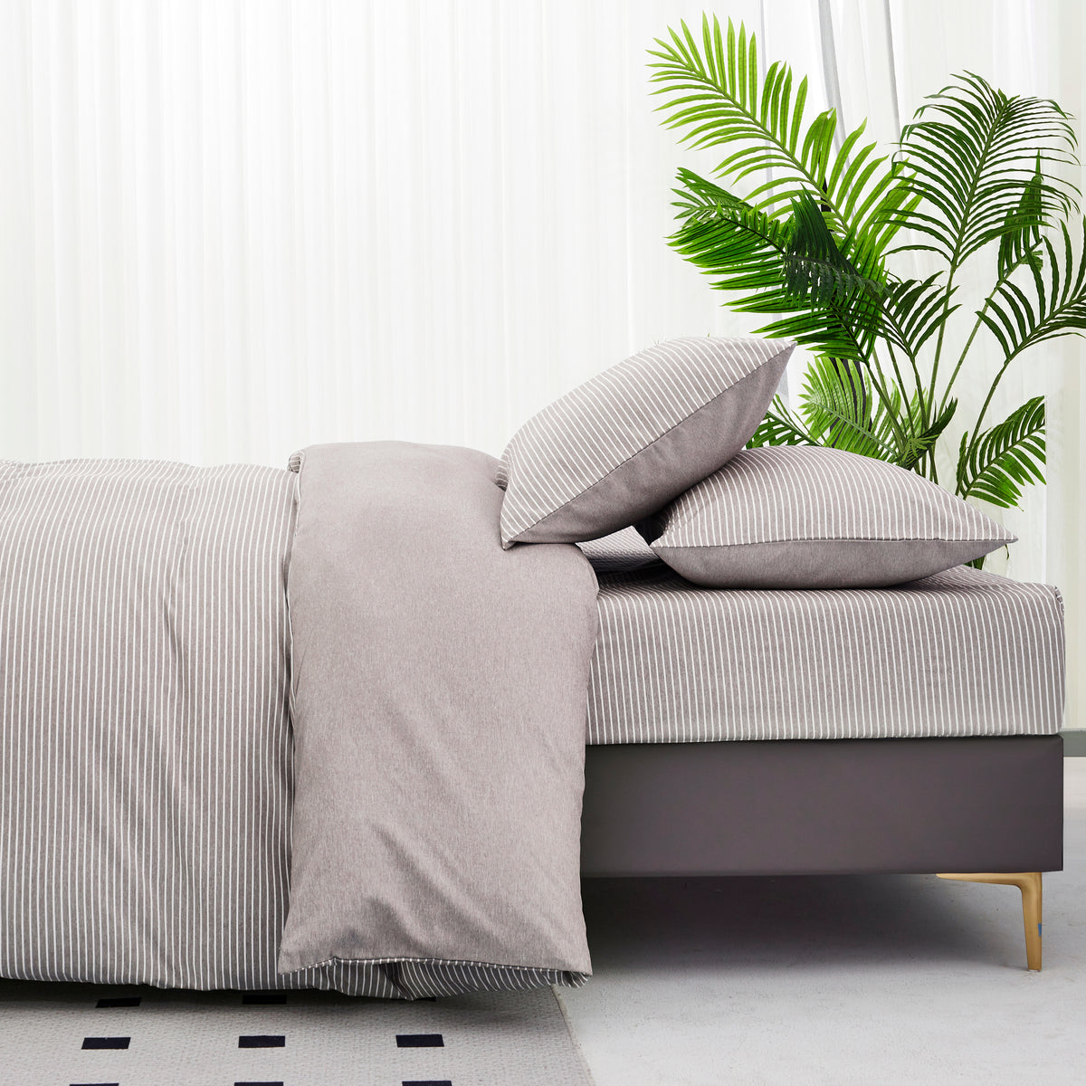 Reversible Stripe Khaki 4pcs Sheet Set