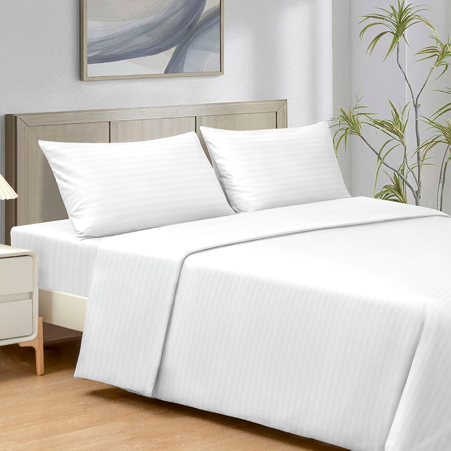 Deluxe White Plain 4pc Sheet Set