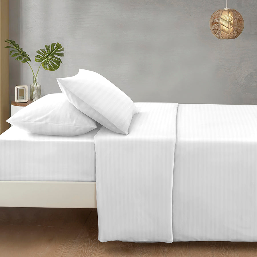 Deluxe White Plain 4pc Sheet Set