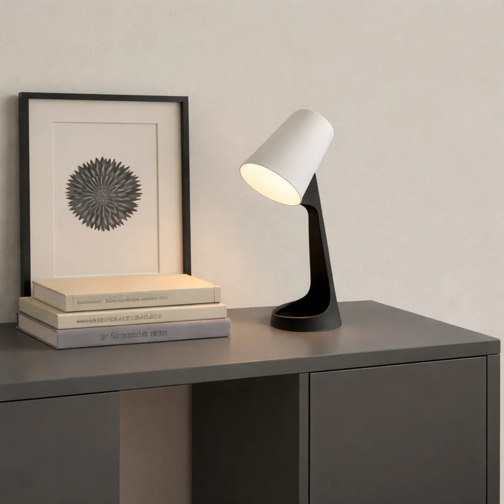 Thyra Desk Lamp