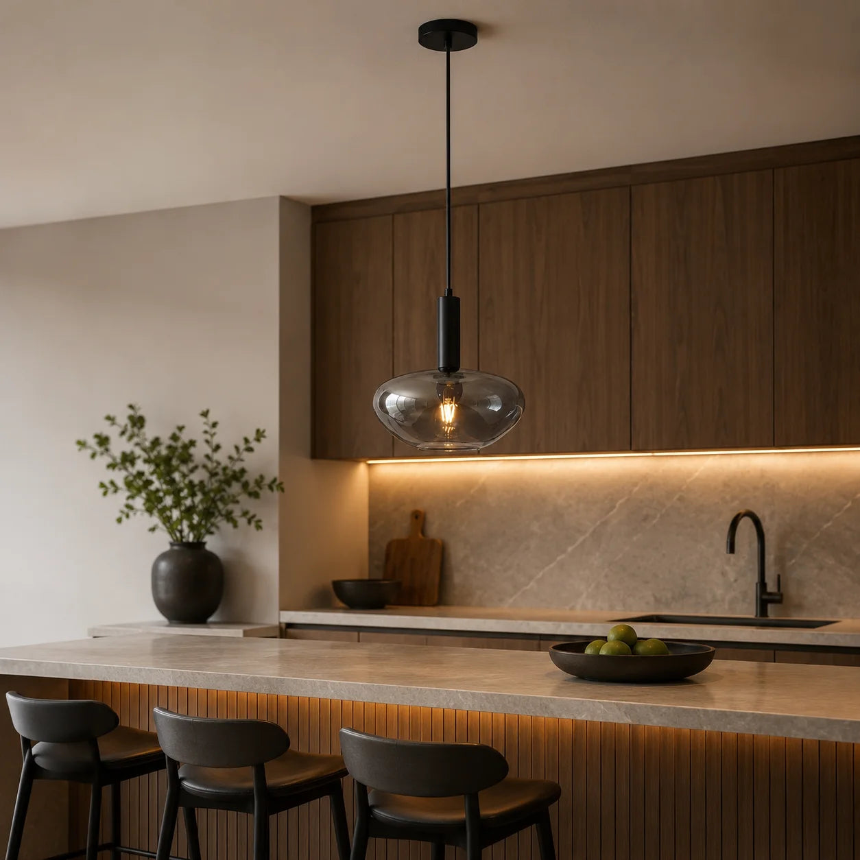 Hansa Glass Pendant Light