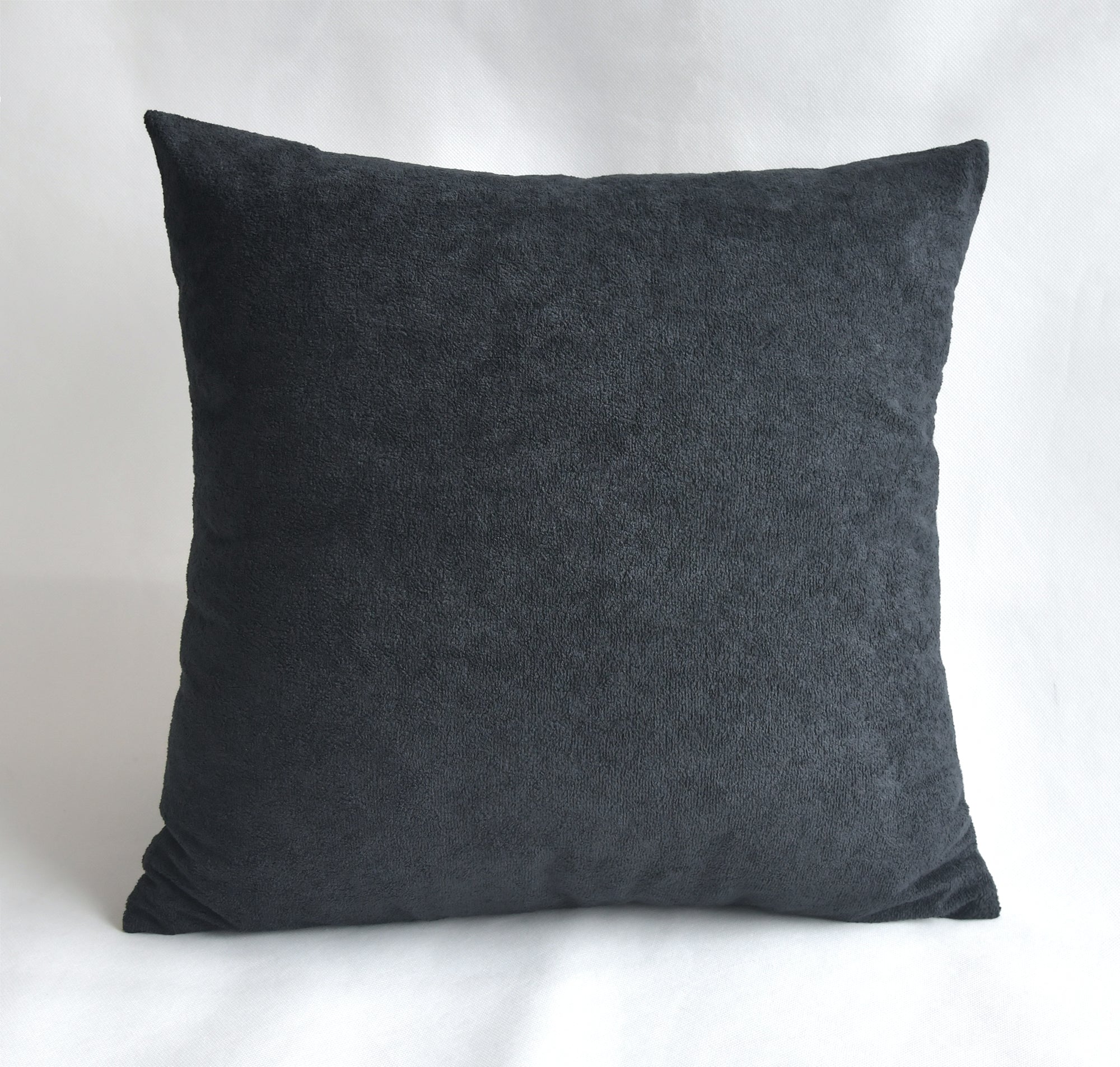 Safi Faux Sheep Black Throw Pillowcase