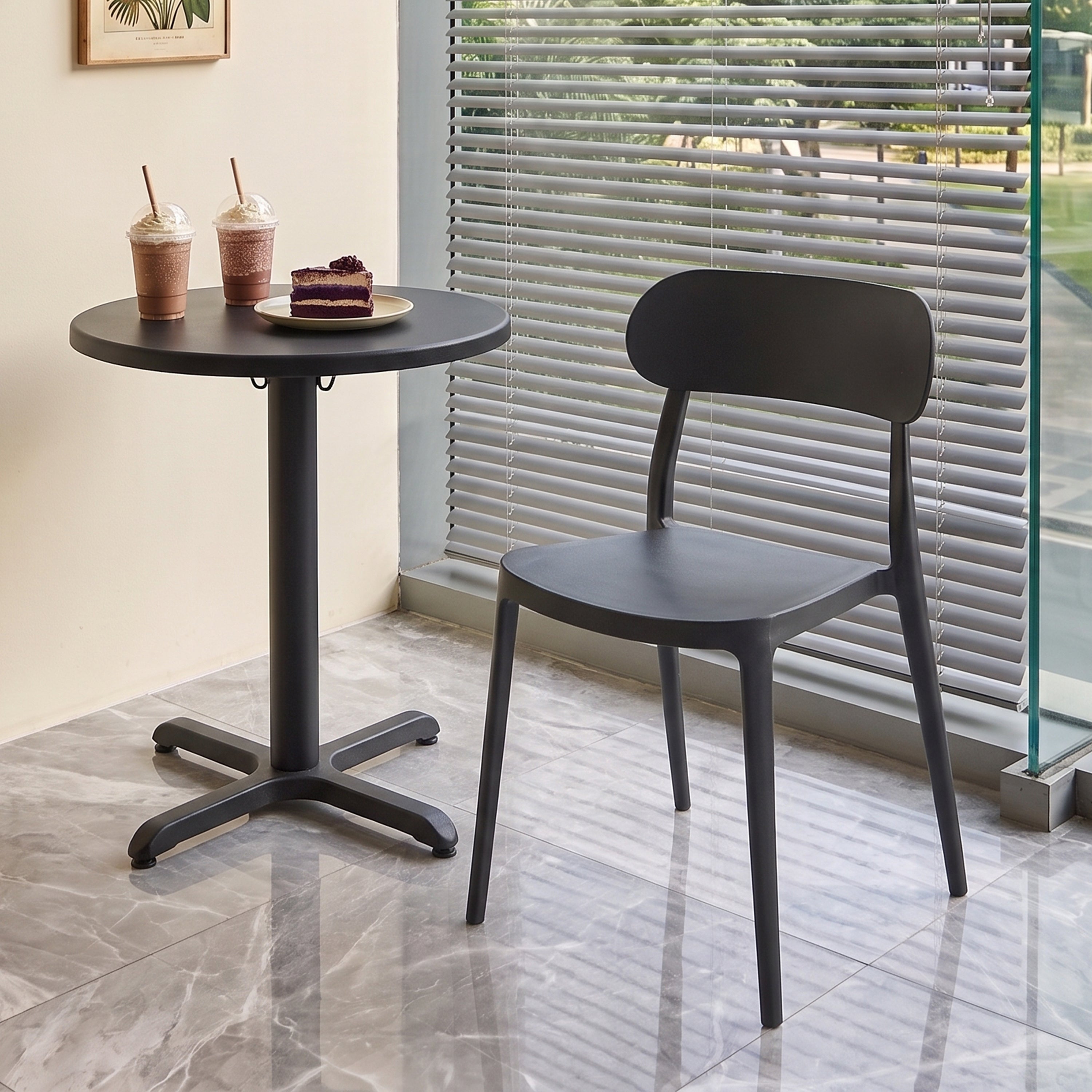 Haya Plastic Dining Chair