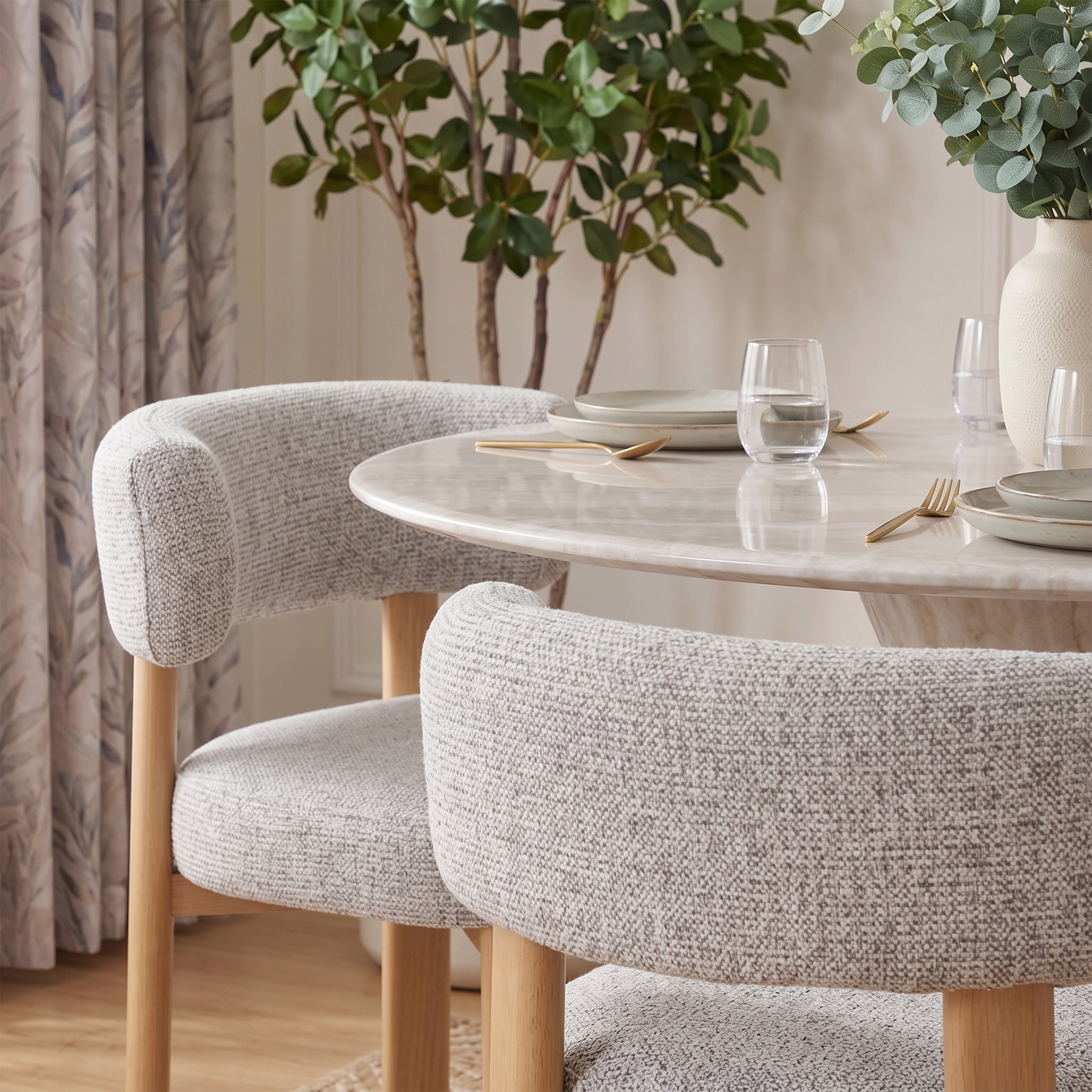 Zole Round 4 Seater Dining Set
