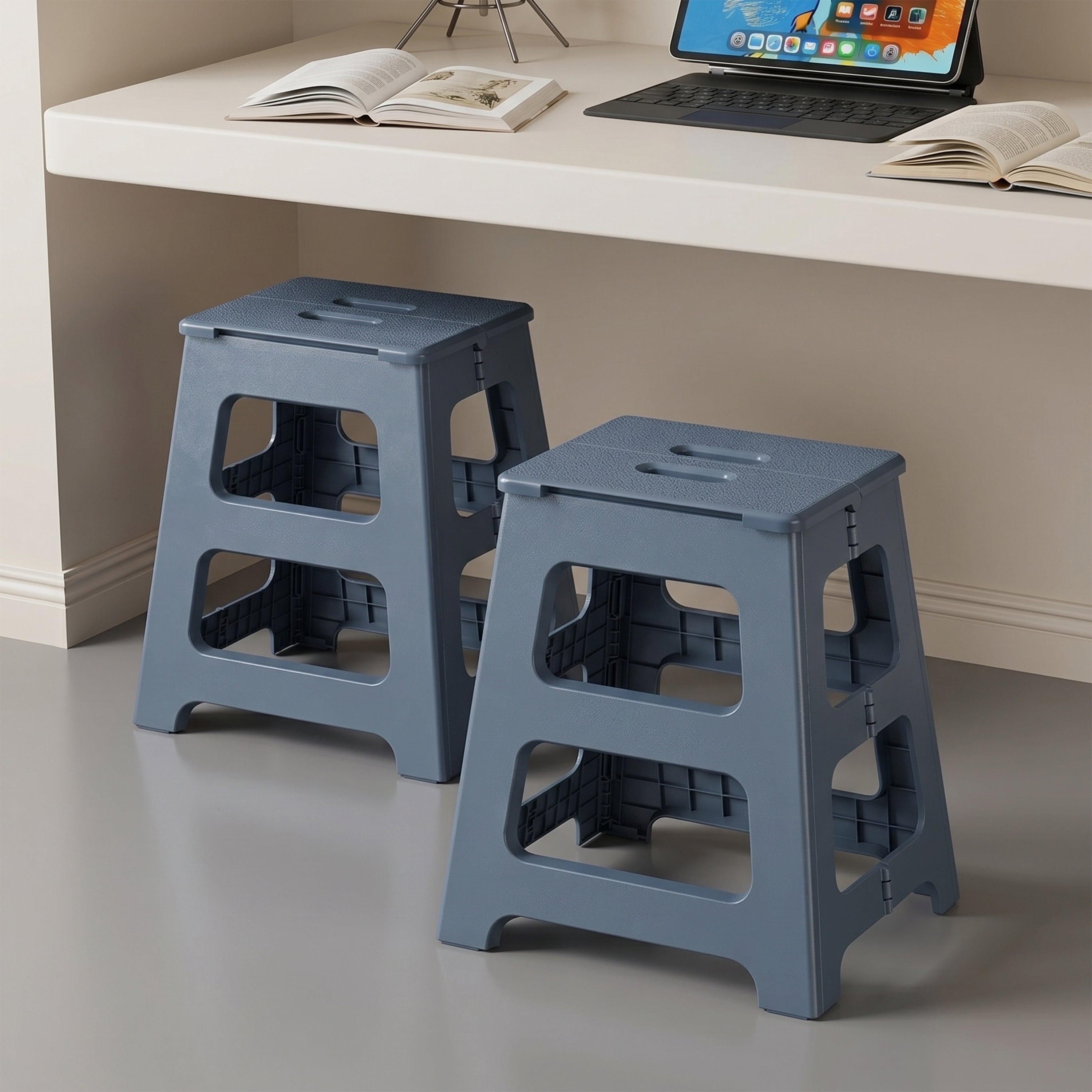 Therese Folding Stool