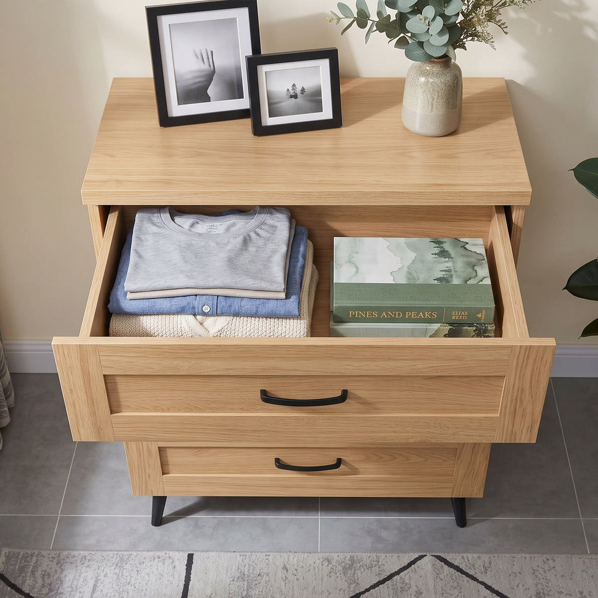 Stelle 3 Chest of Drawers
