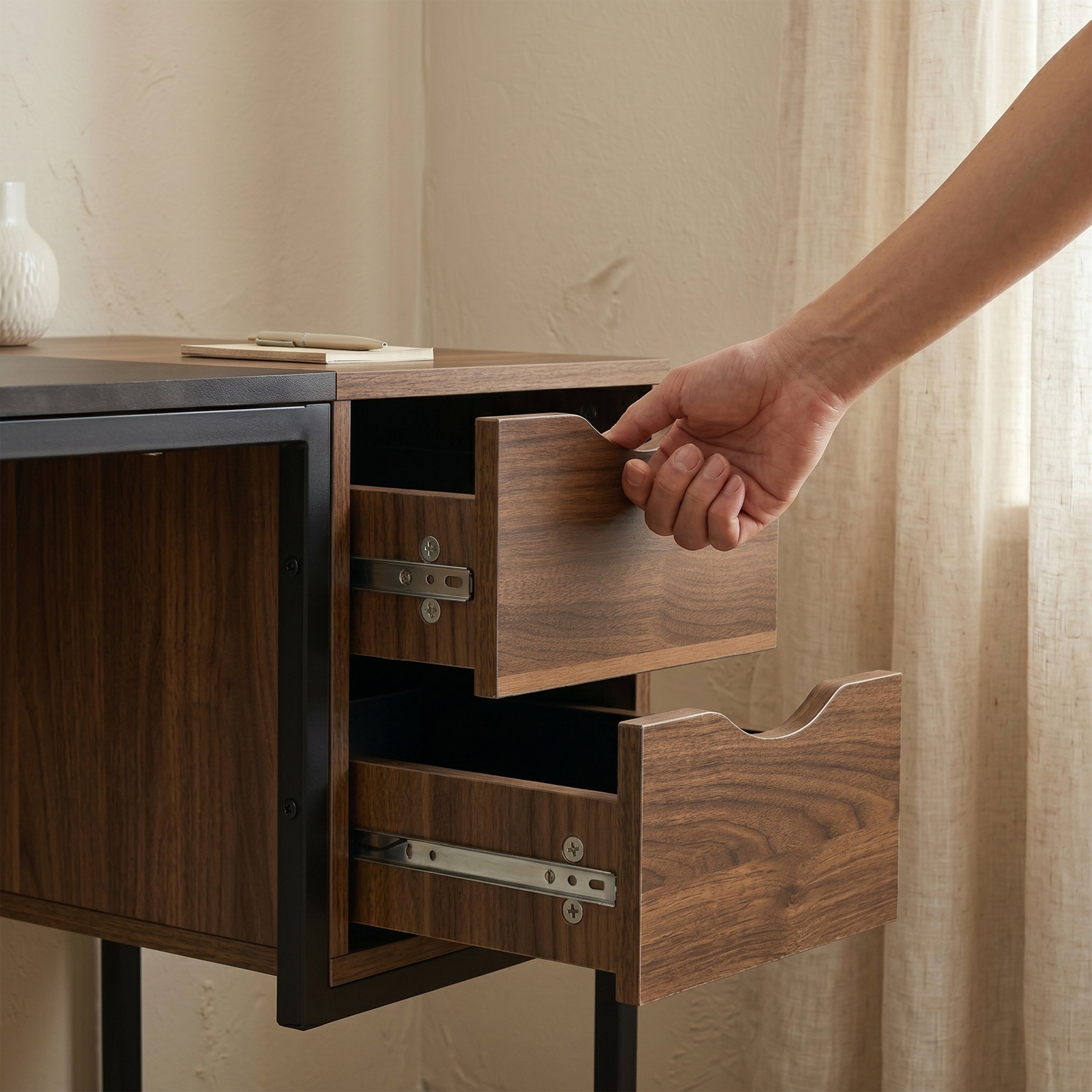 #color_Black Walnut