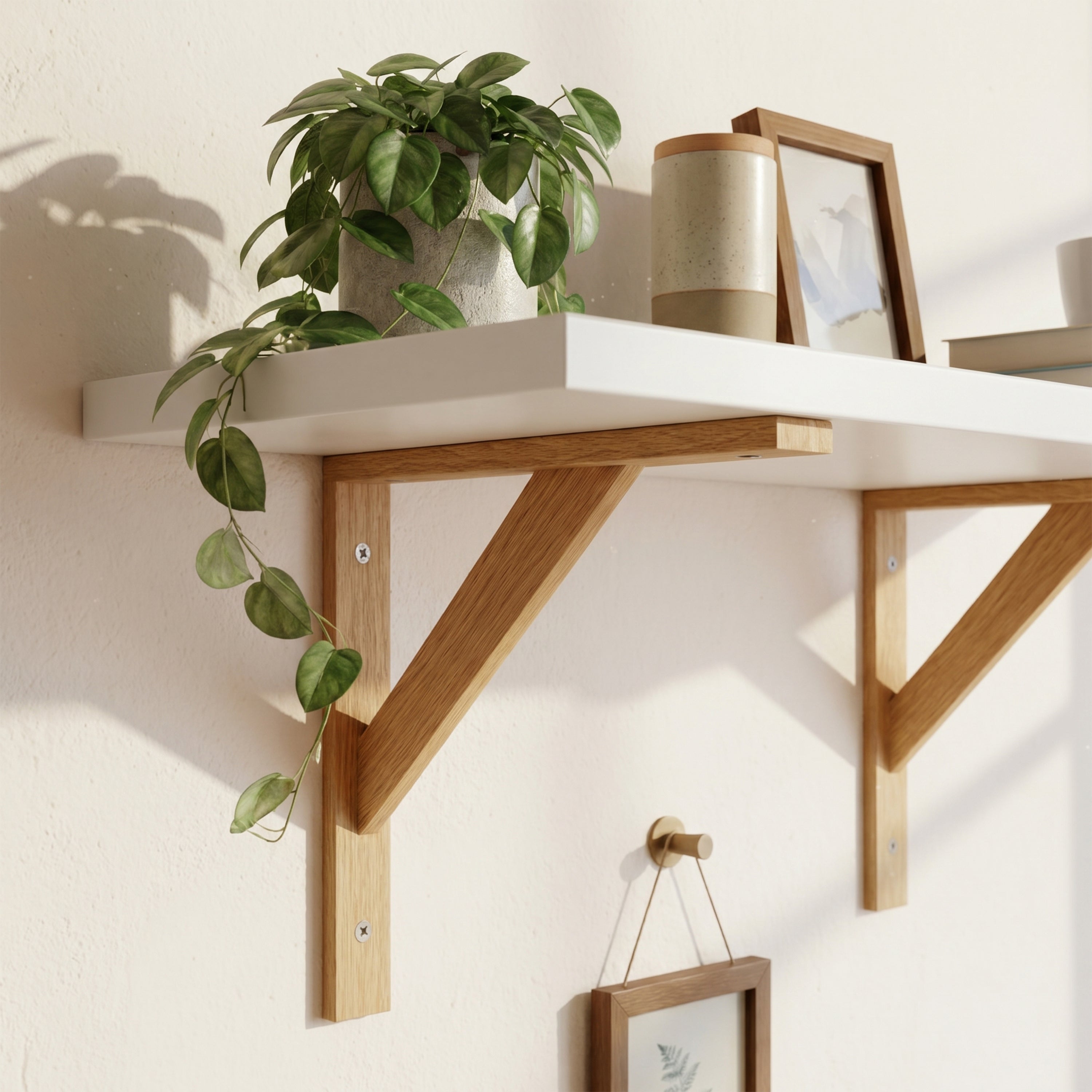 Yujin Wooden Wall Bracket