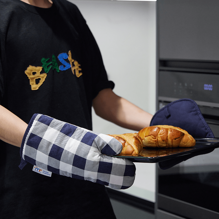 Astrid Oven Mitt and Pot Holder Set Astrid Oven Mitt and Pot Holder Set Mandaue Foam
