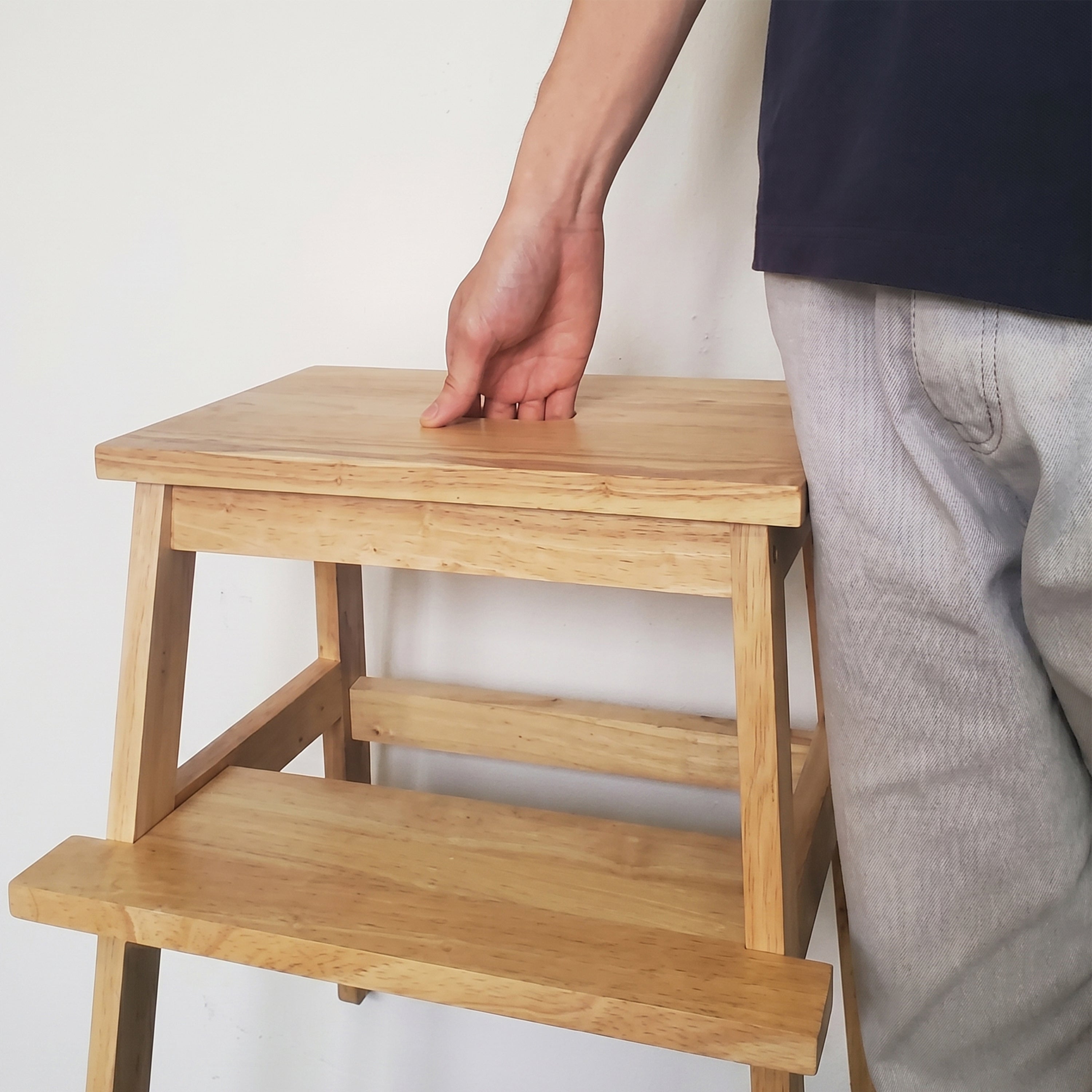 Dana Step Stool