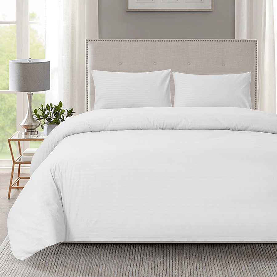 MORE DELUXE WHITE LINEN OPTIONS Deluxe White Plain Bed in A Bag Deluxe White Plain Bed in A Bag Mandaue Foam