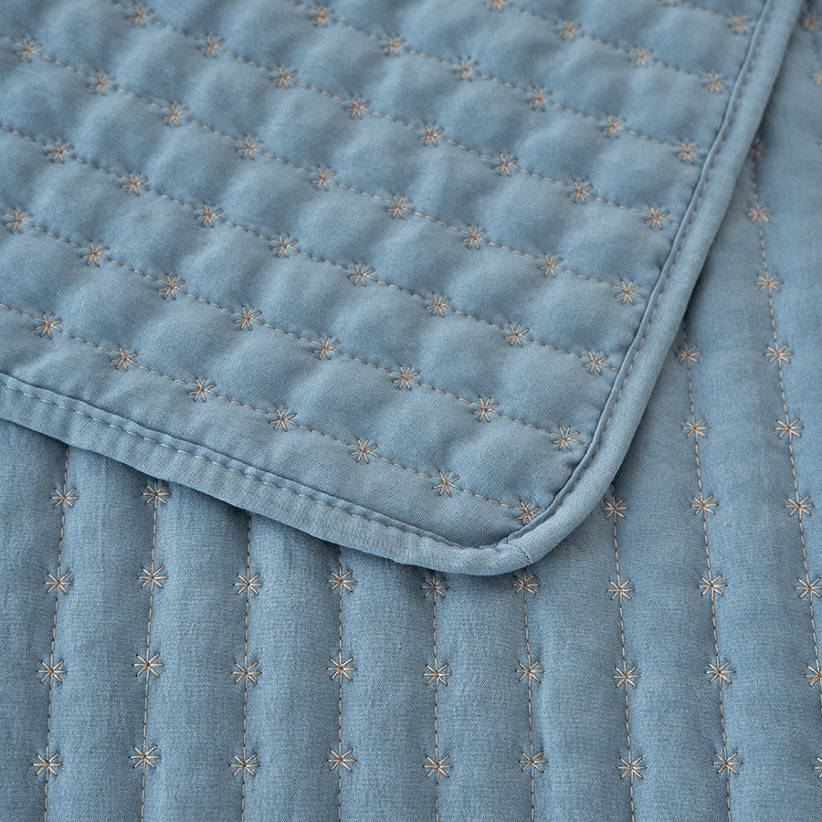 Ivy Bedspread - Blue