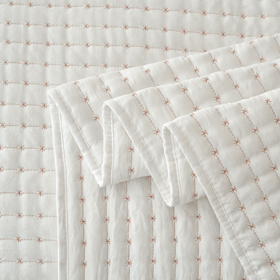 Ivy Bedspread - Pink