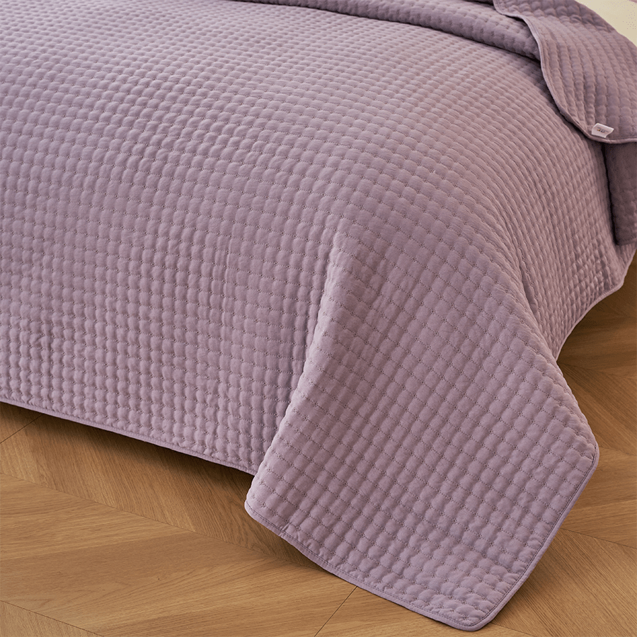 Ivy Bedspread - Purple