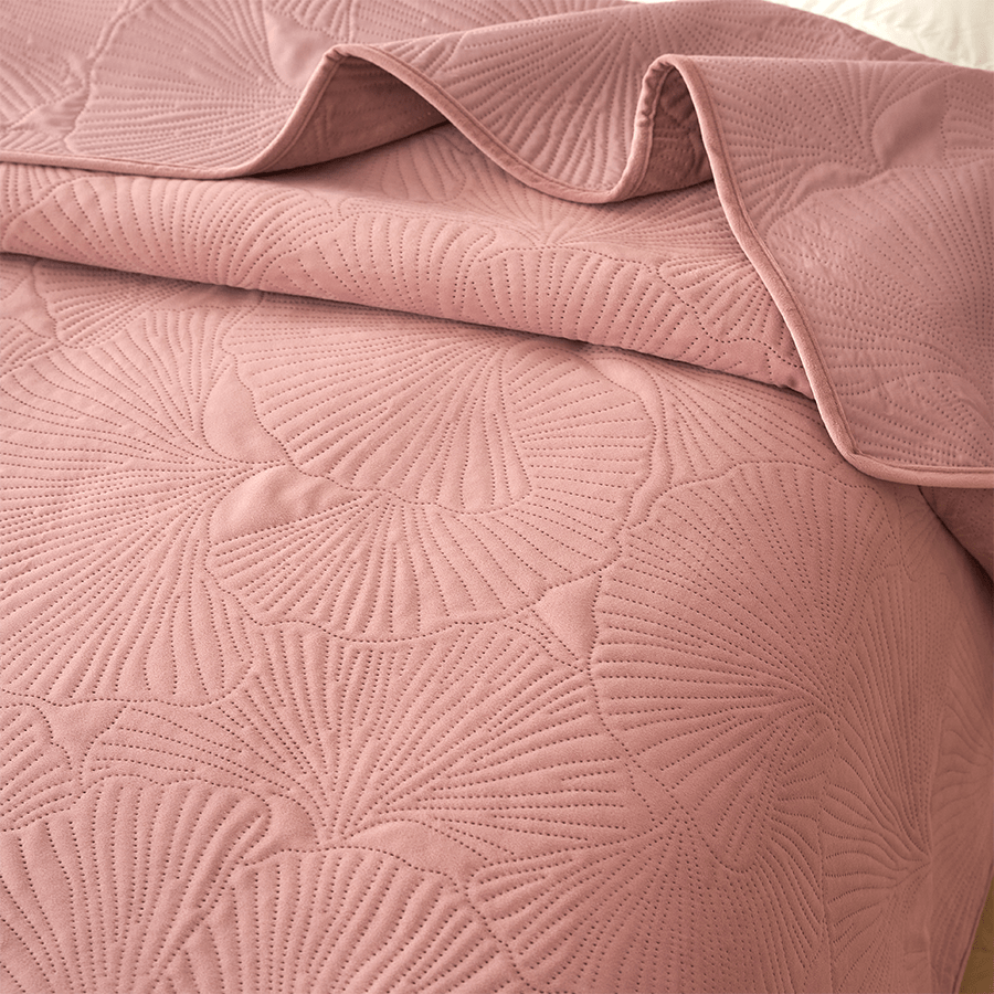 Kaito Velvet Bedspread Kaito Velvet Bedspread Mandaue Foam