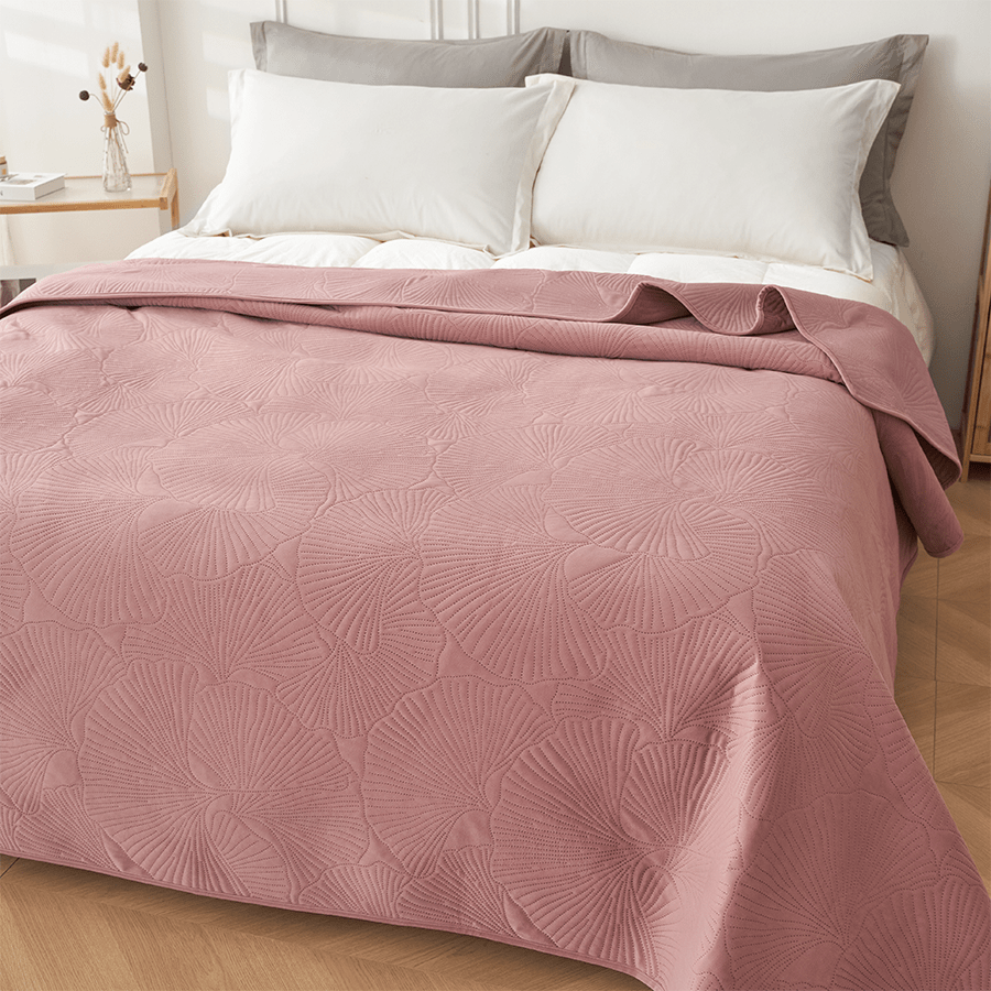 Kaito Velvet Bedspread Kaito Velvet Bedspread Mandaue Foam