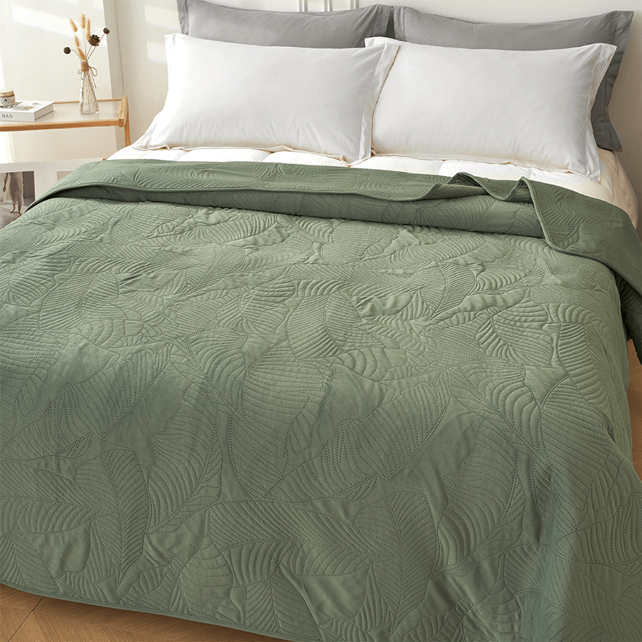 Lysia Velvet Bedspread Lysia Velvet Bedspread Mandaue Foam