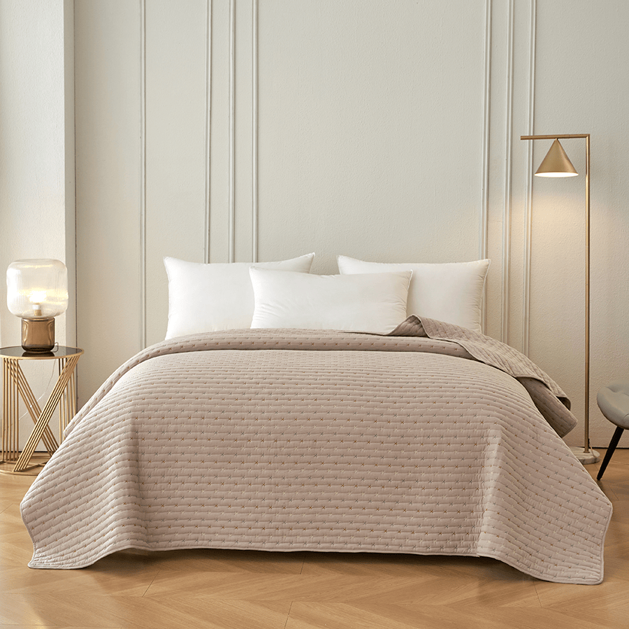 Maxie Bedspread - Beige