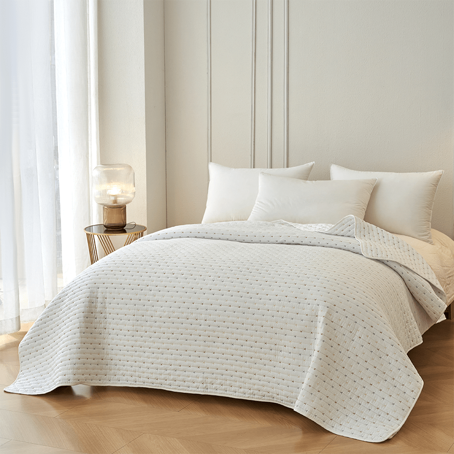 Maxie Bedspread - White