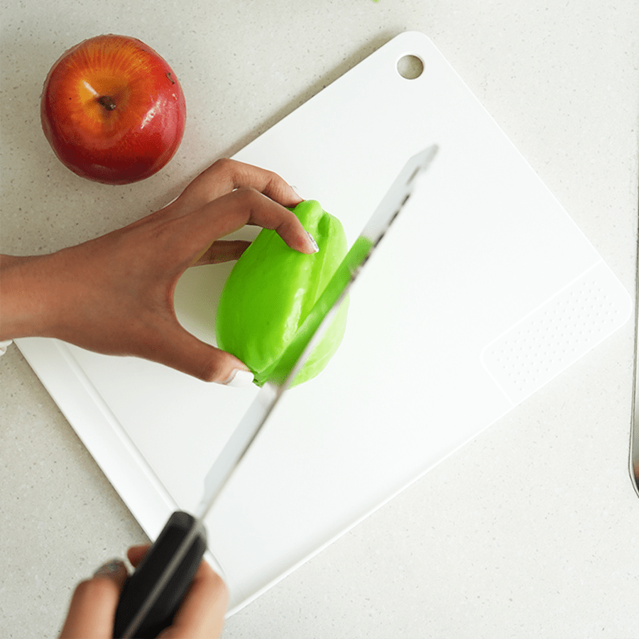 Plastic Chopping Board - 32x21cm