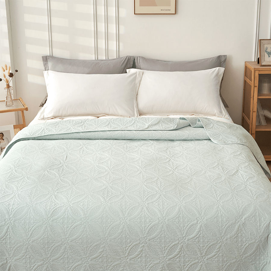 Valen Bedspread Valen Bedspread Mandaue Foam