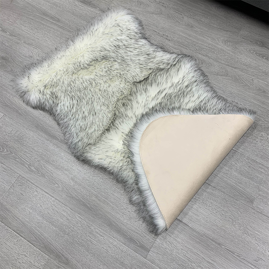 Grey Tipped Sheepskin