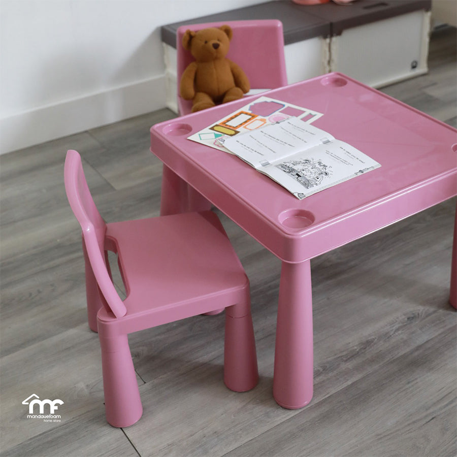 Kids table price new arrivals