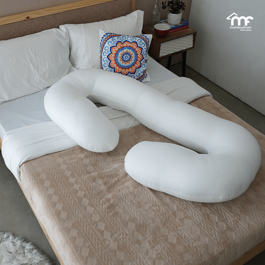 Pregnancy pillow in outlet store