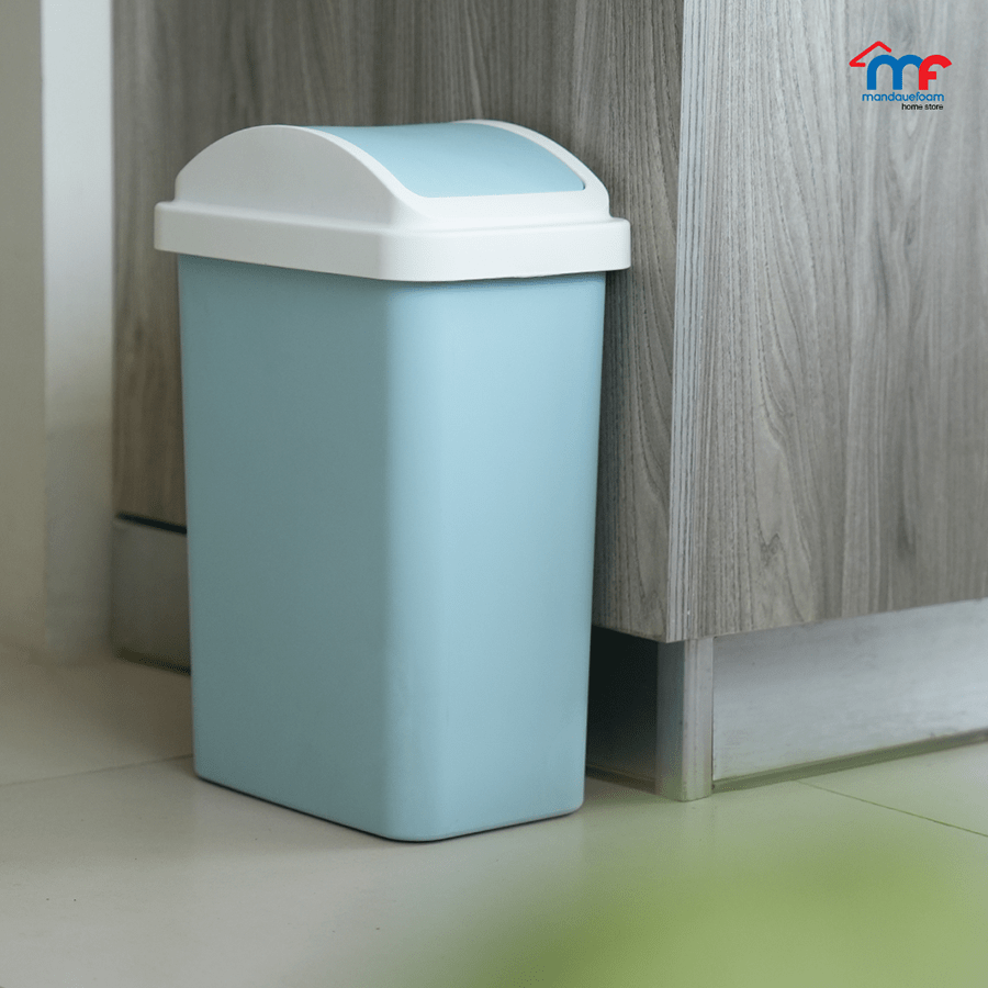 Trash Can with Swing Lid Trash Can with Swing Lid Mandaue Foam